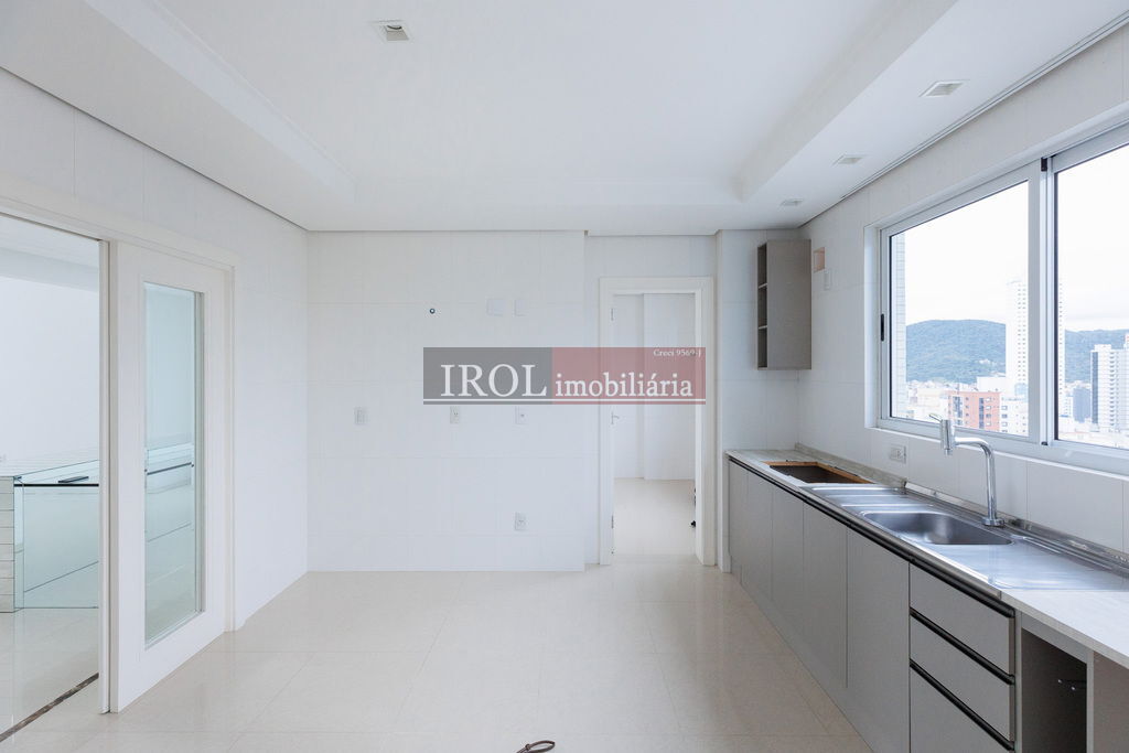 Apartamento à venda com 2 quartos, 252m² - Foto 15