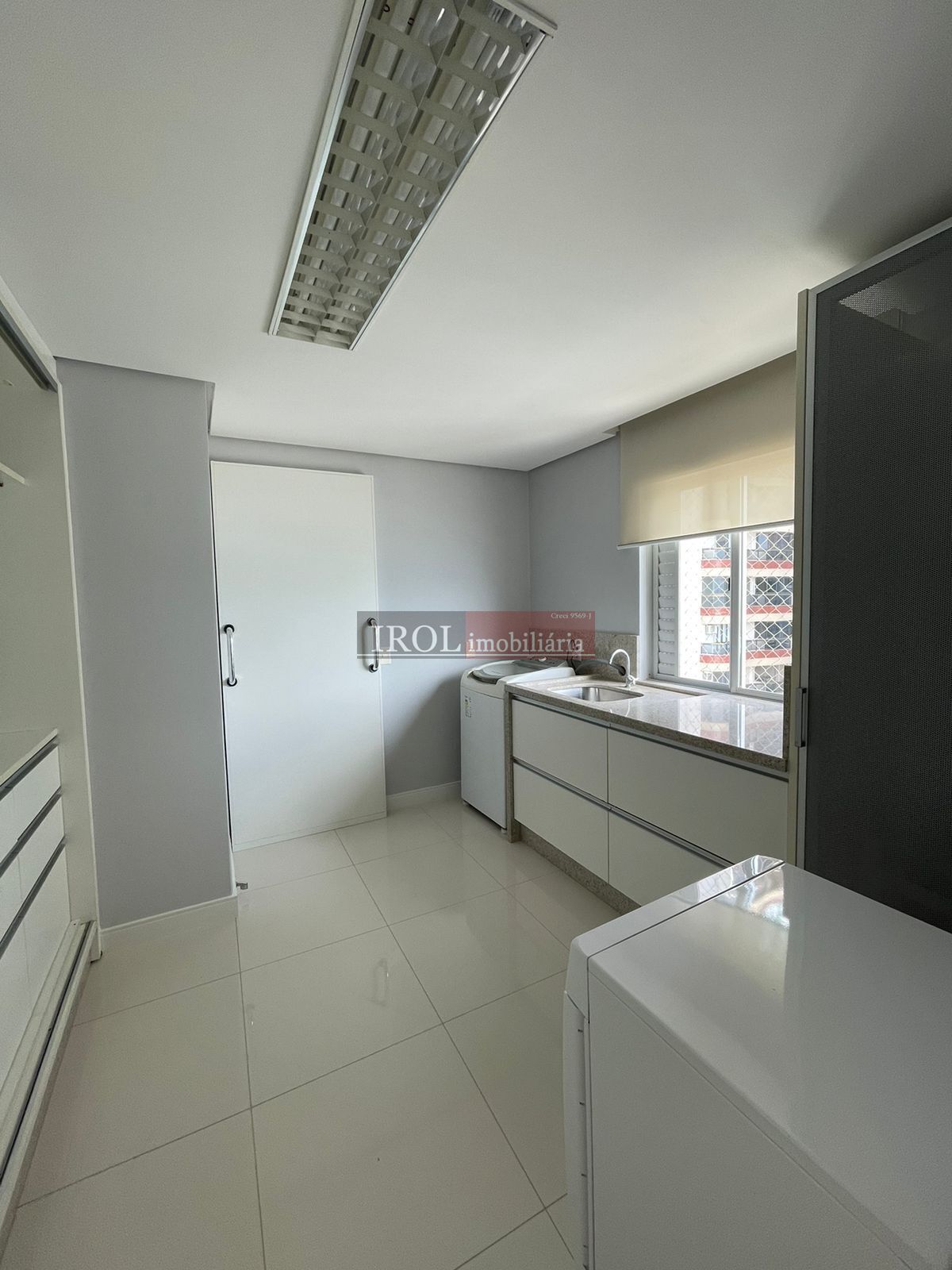 Apartamento para alugar com 3 quartos, 240m² - Foto 22