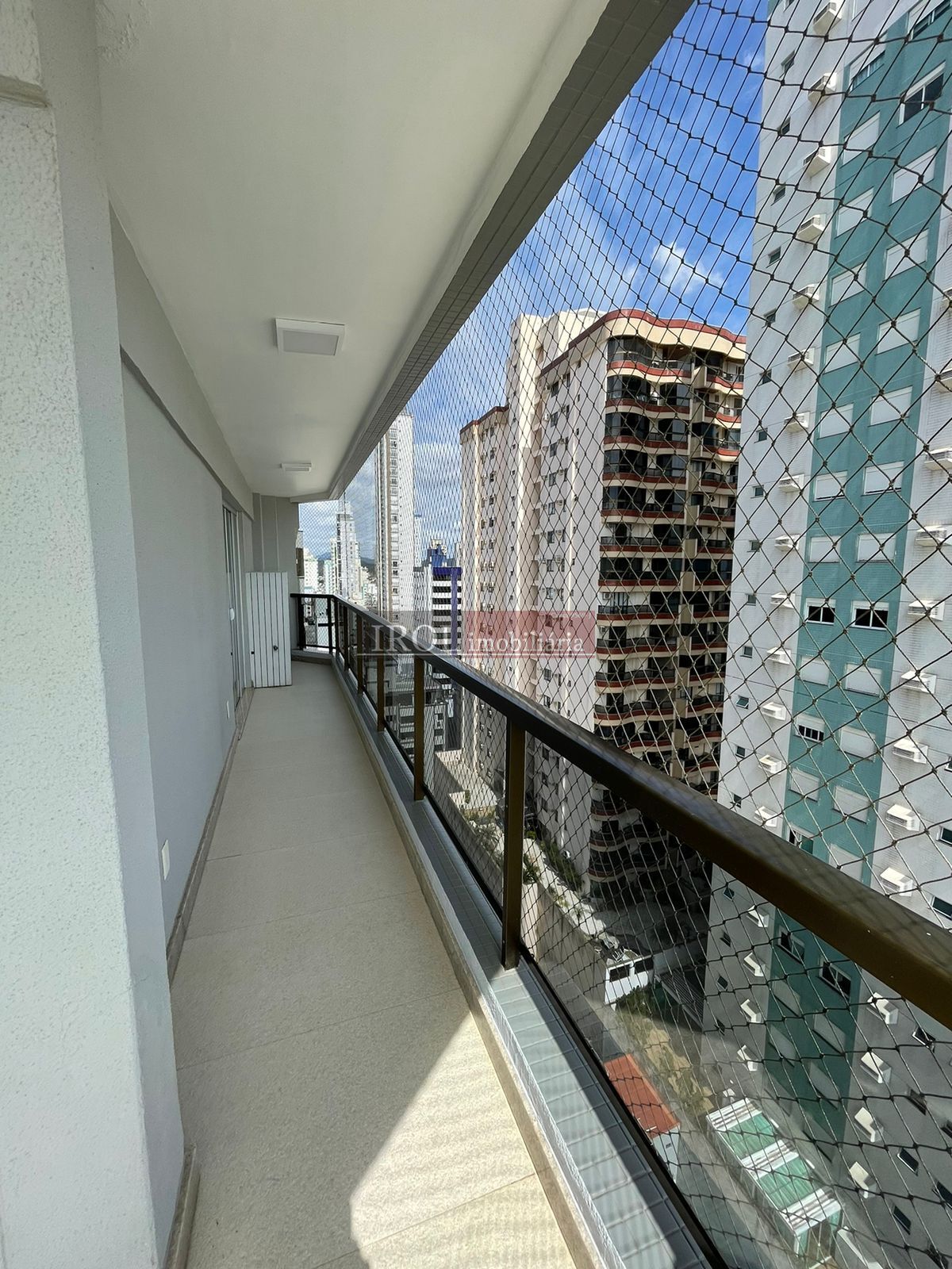 Apartamento para alugar com 3 quartos, 240m² - Foto 25