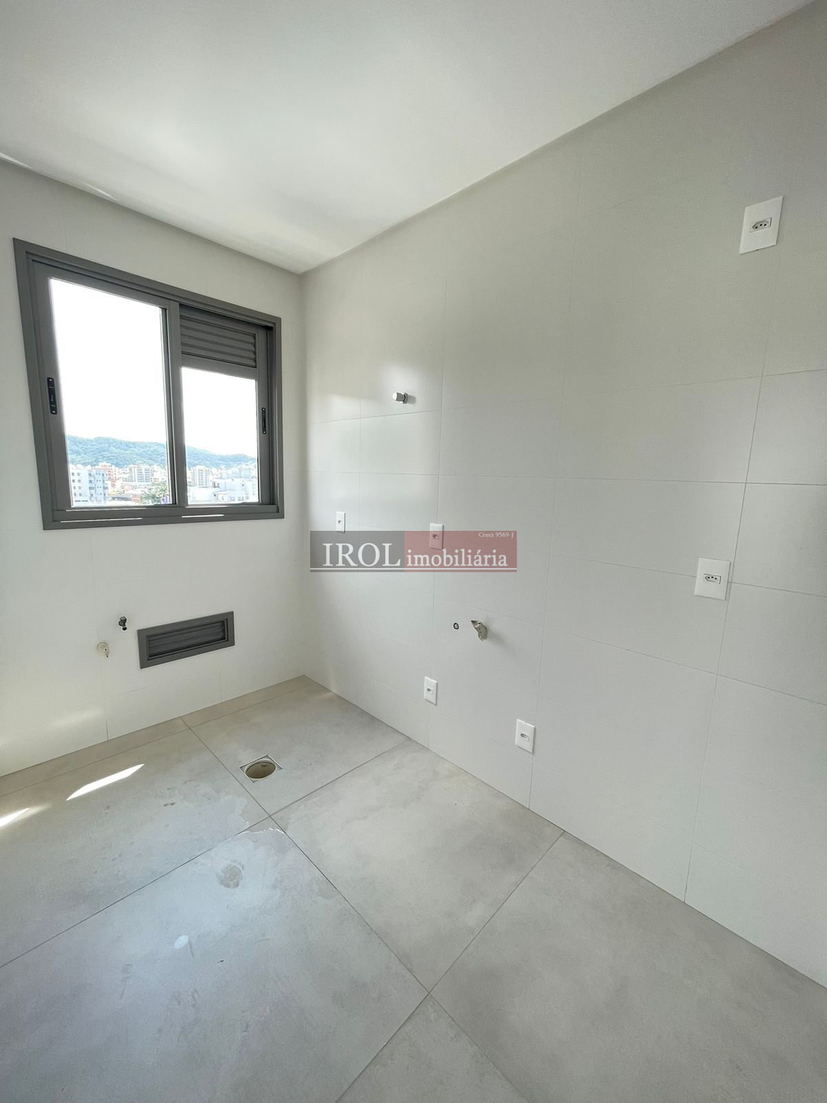 Apartamento à venda com 4 quartos, 151m² - Foto 11