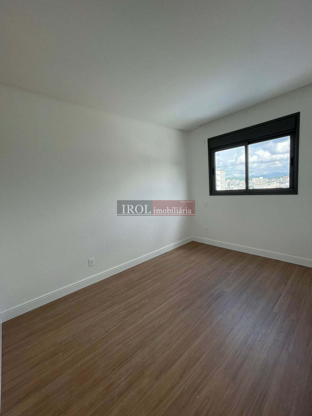 Apartamento à venda com 4 quartos, 151m² - Foto 15