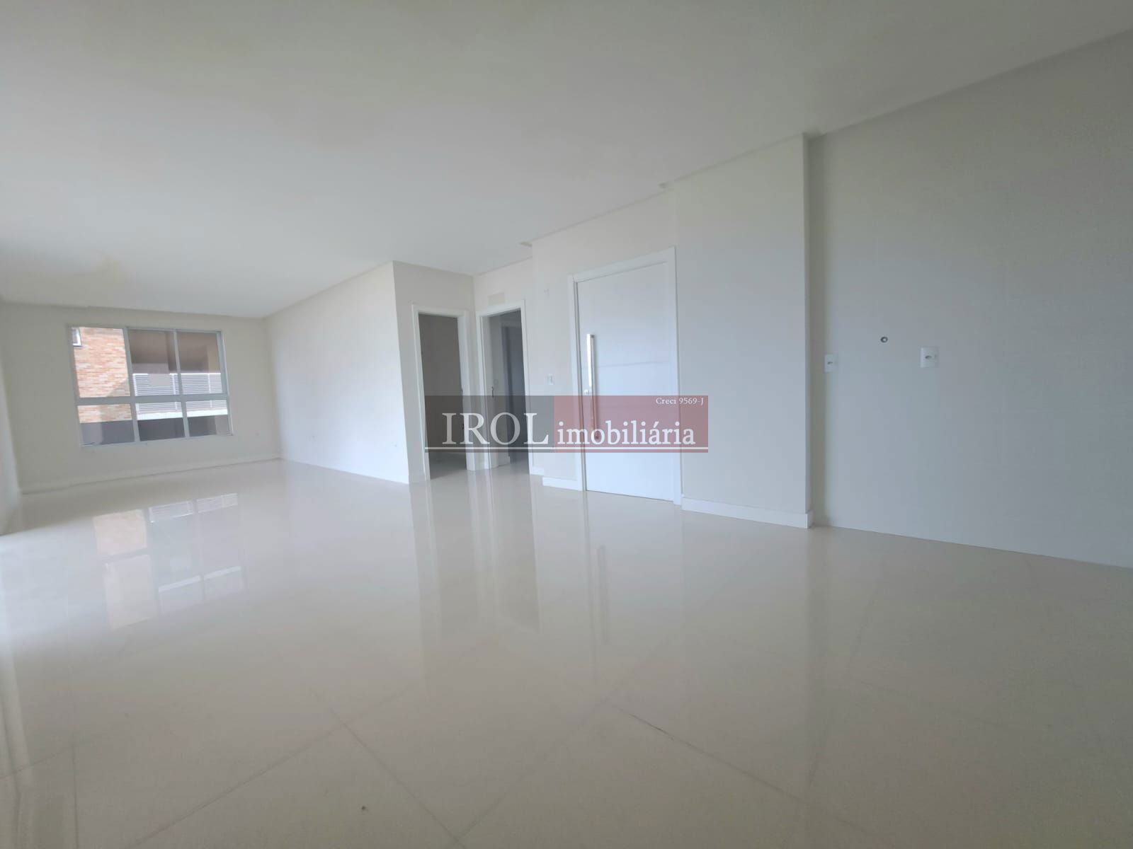 Apartamento à venda com 3 quartos, 142m² - Foto 6