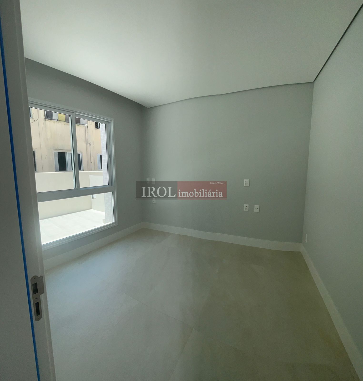 Apartamento à venda com 4 quartos, 270m² - Foto 25