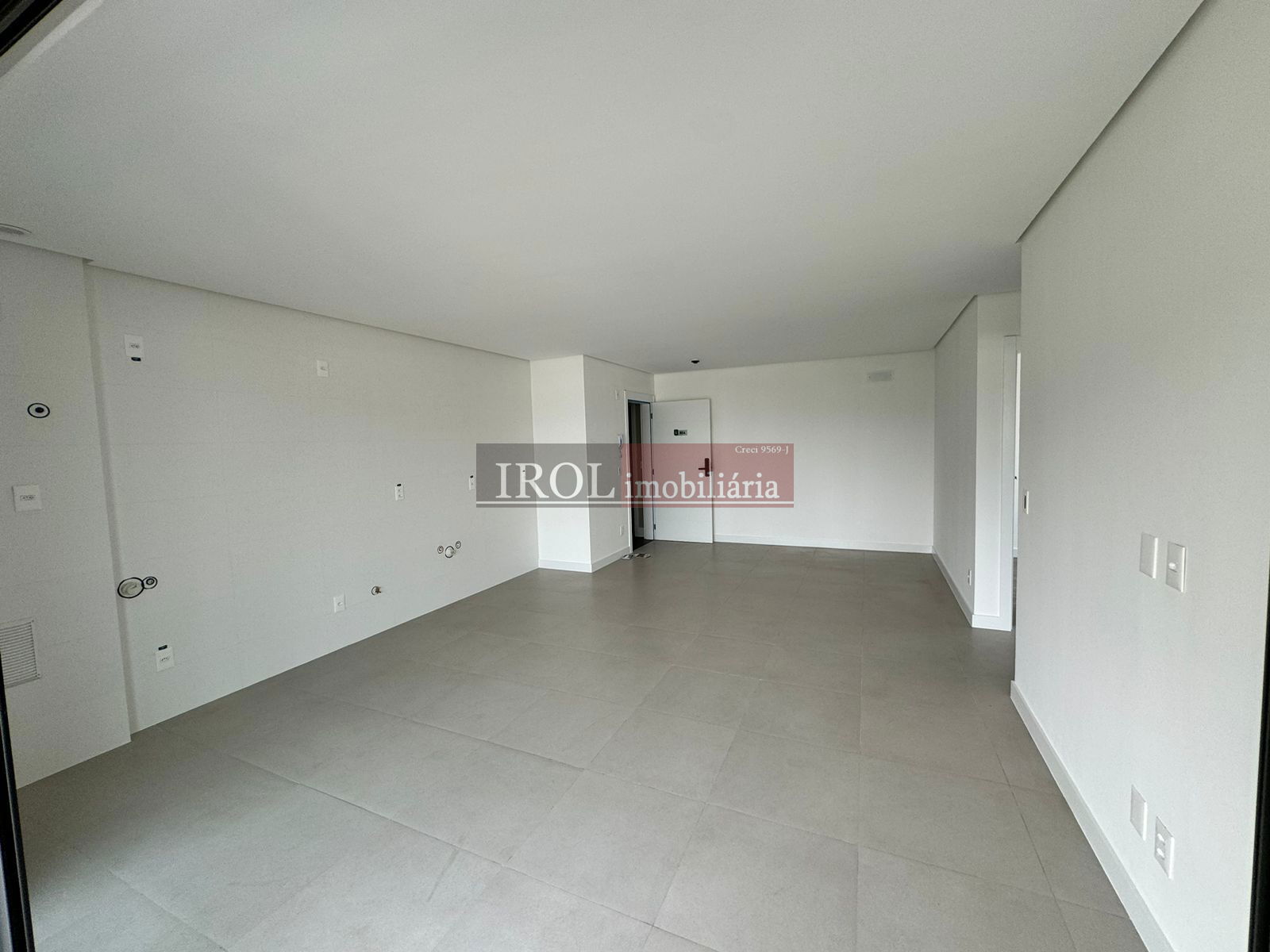 Apartamento à venda com 2 quartos, 76m² - Foto 8