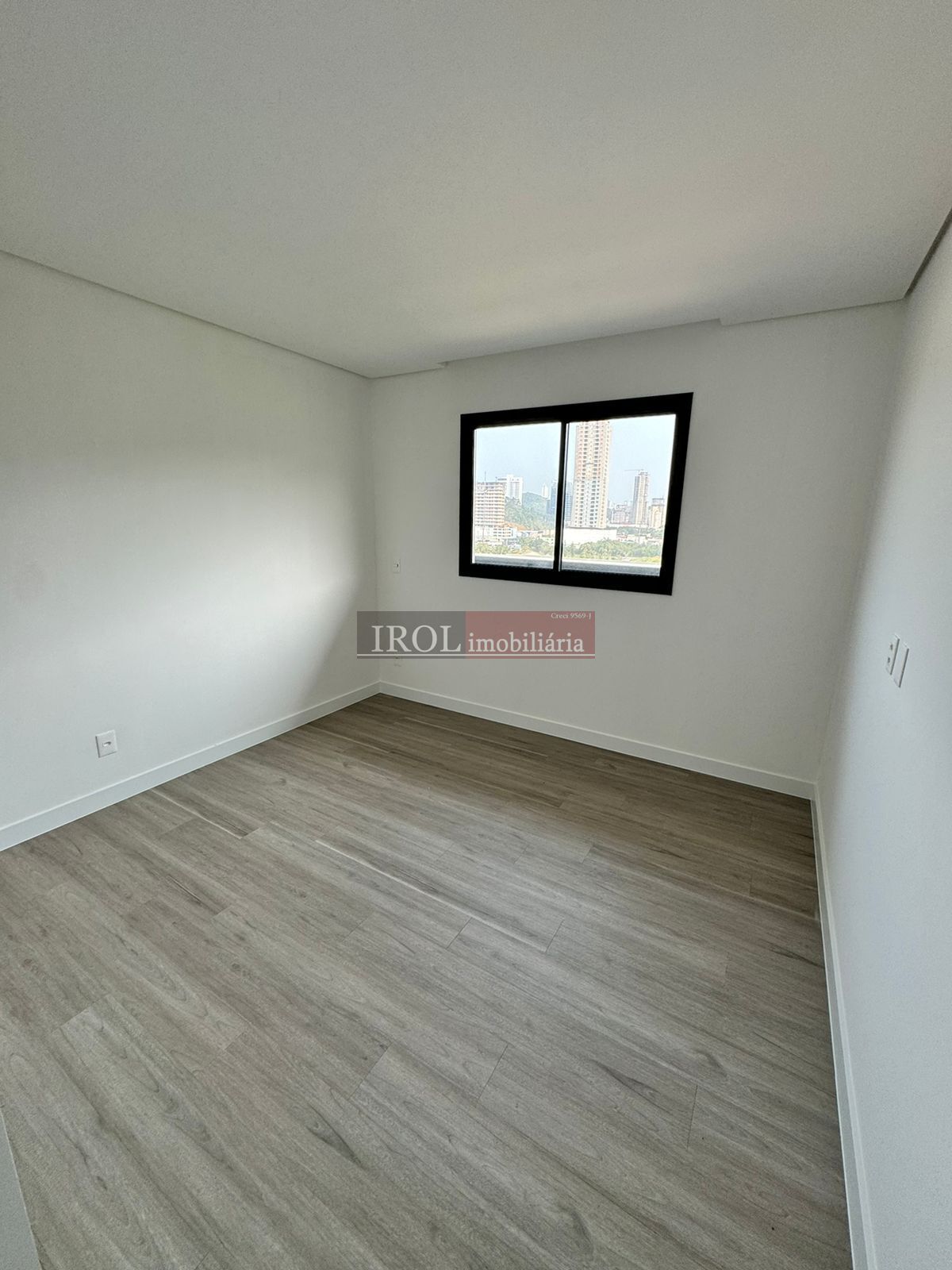 Apartamento à venda com 2 quartos, 76m² - Foto 10