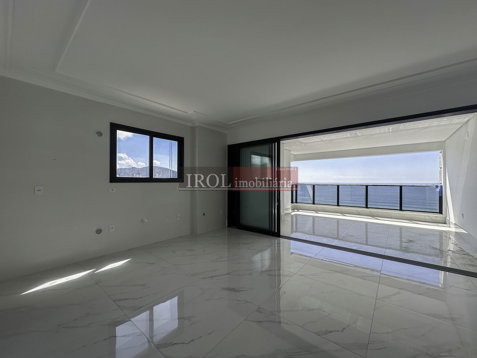 Apartamento à venda com 4 quartos, 208m² - Foto 11