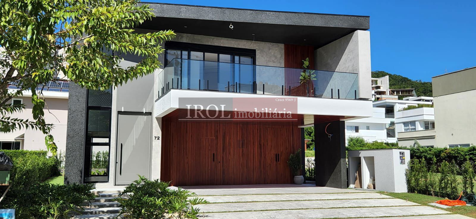 Casa à venda com 5 quartos, 382m² - Foto 9