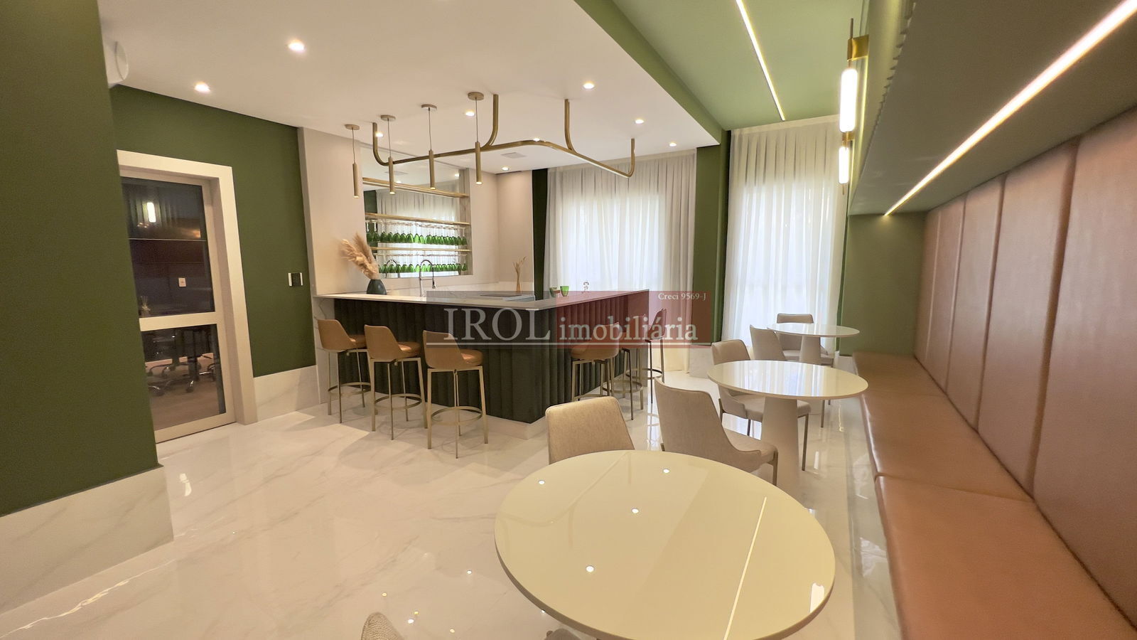 Apartamento à venda com 2 quartos, 139m² - Foto 9