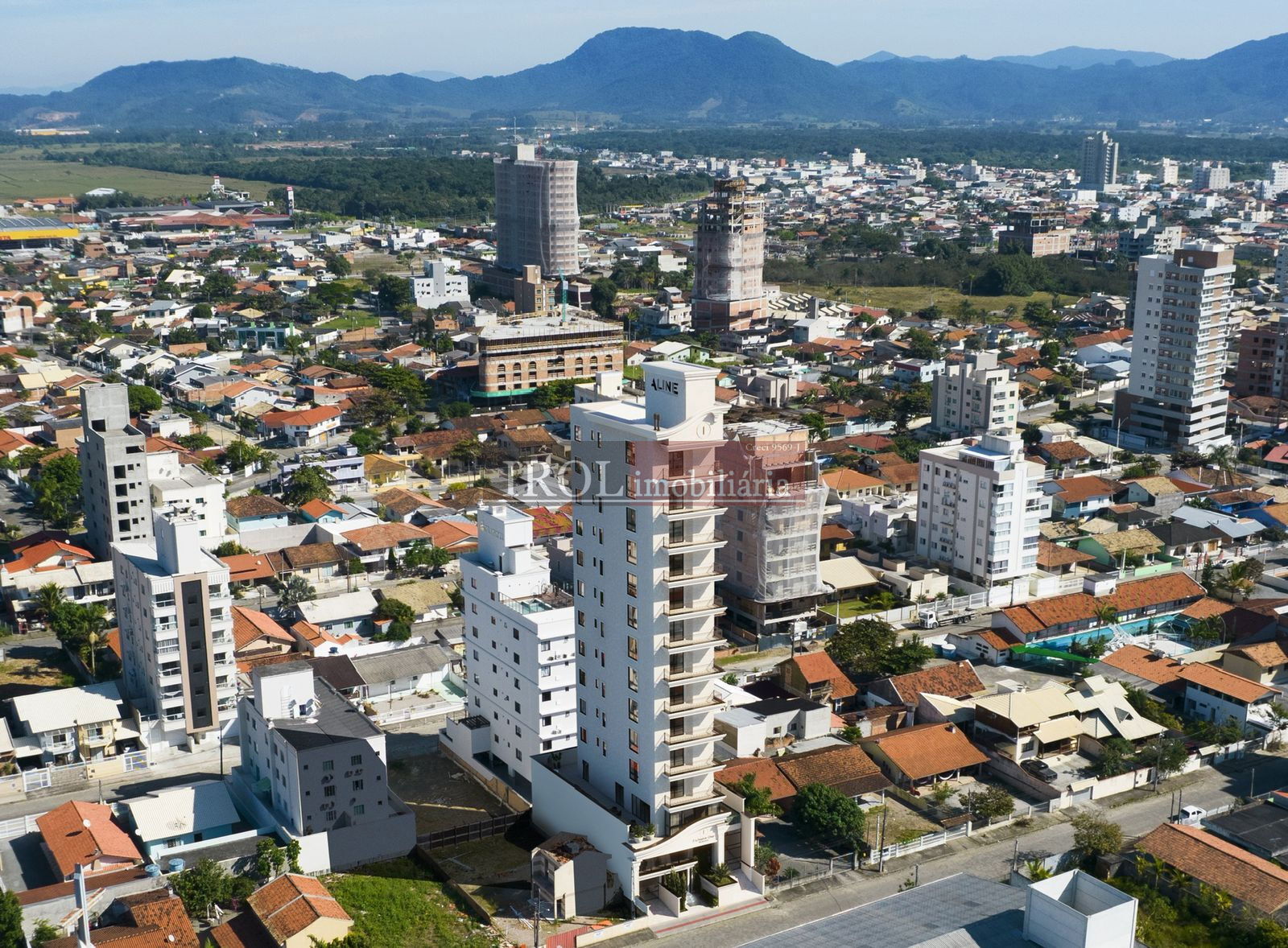 Apartamento à venda com 3 quartos, 100m² - Foto 5