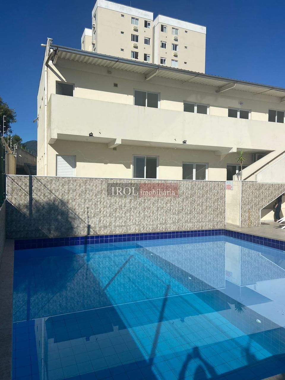 Apartamento à venda com 2 quartos, 60m² - Foto 1