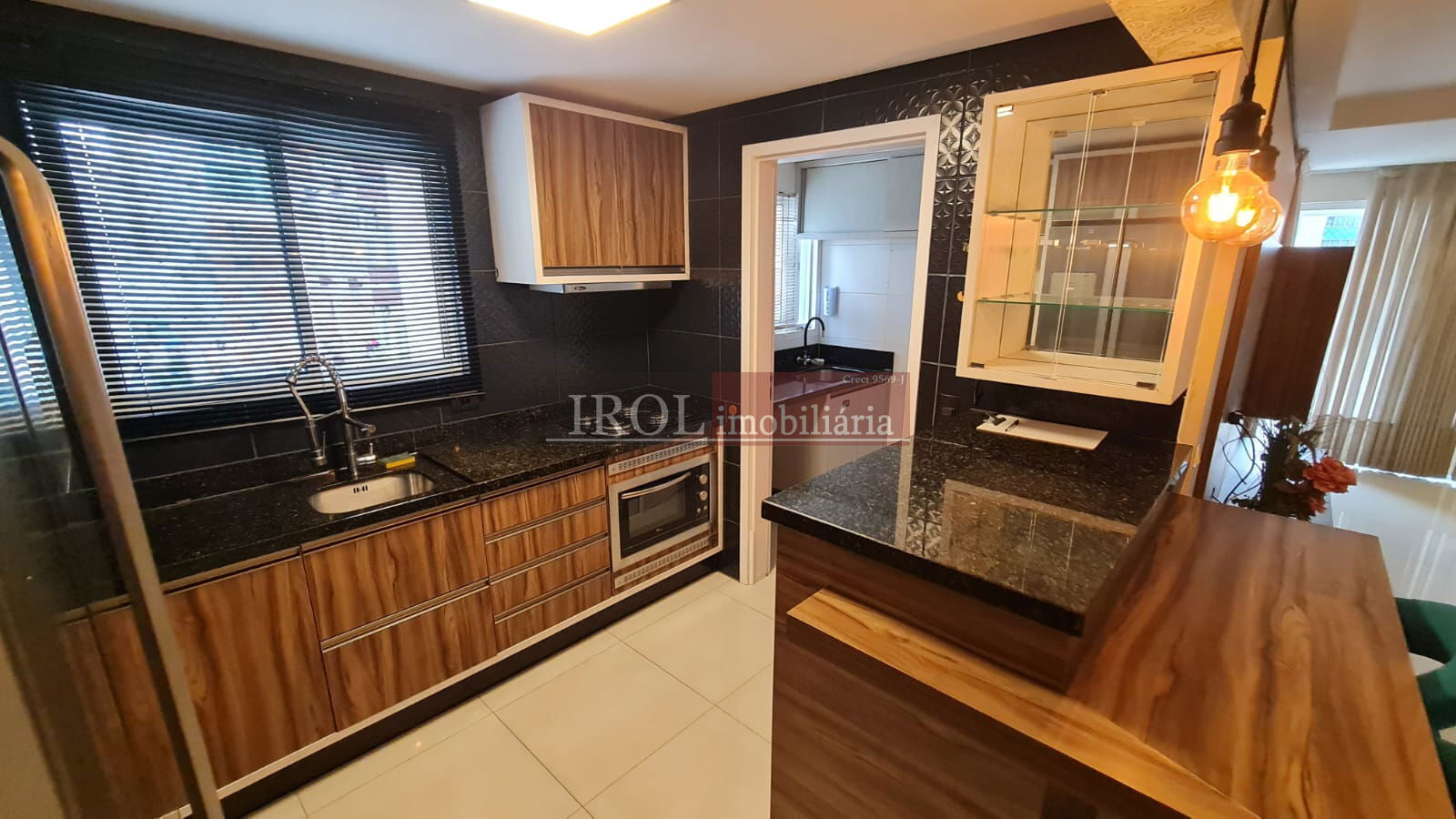 Apartamento à venda com 3 quartos, 123m² - Foto 12