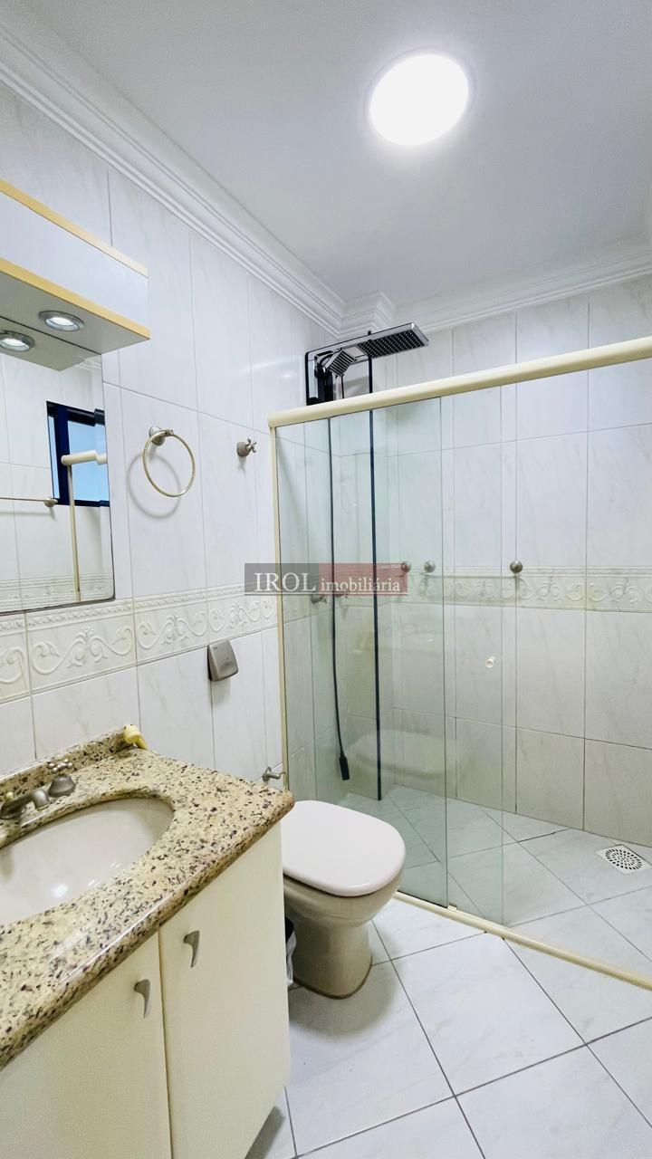 Apartamento à venda com 4 quartos, 216m² - Foto 33