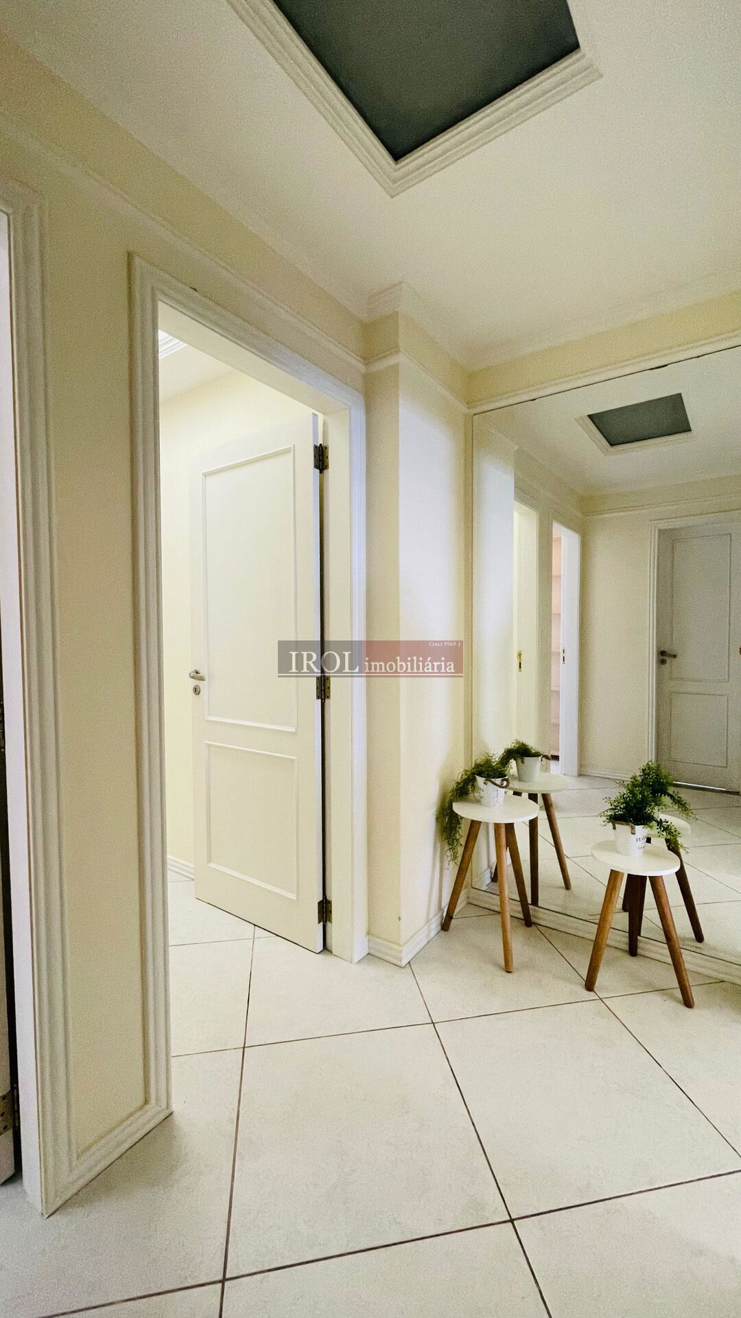 Apartamento à venda com 4 quartos, 216m² - Foto 15