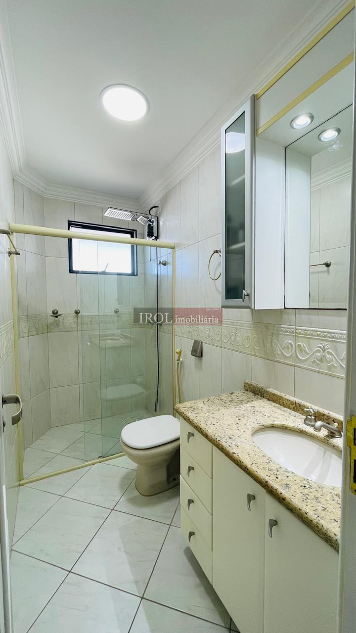 Apartamento à venda com 4 quartos, 216m² - Foto 32