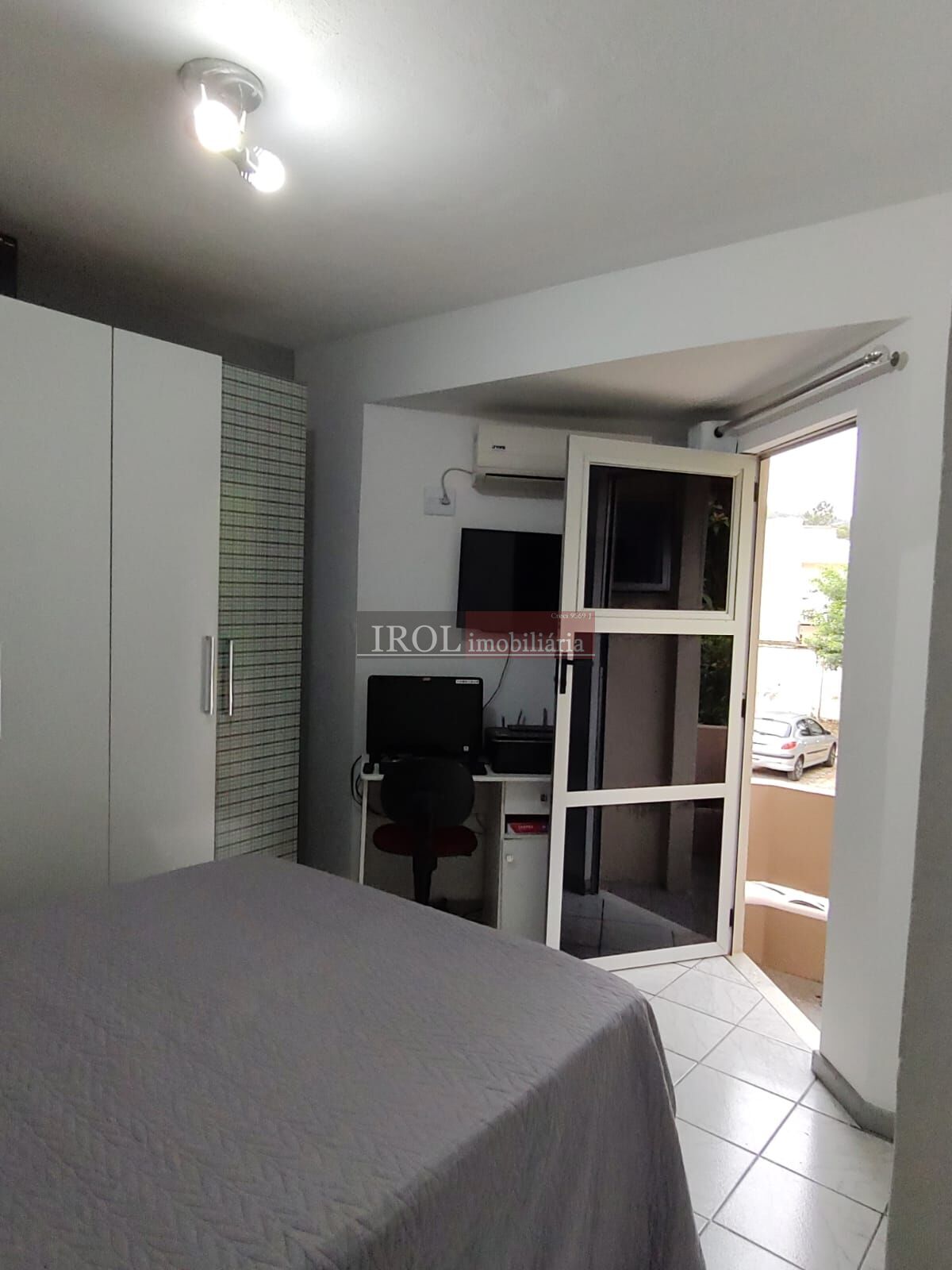 Casa à venda com 2 quartos, 67m² - Foto 12