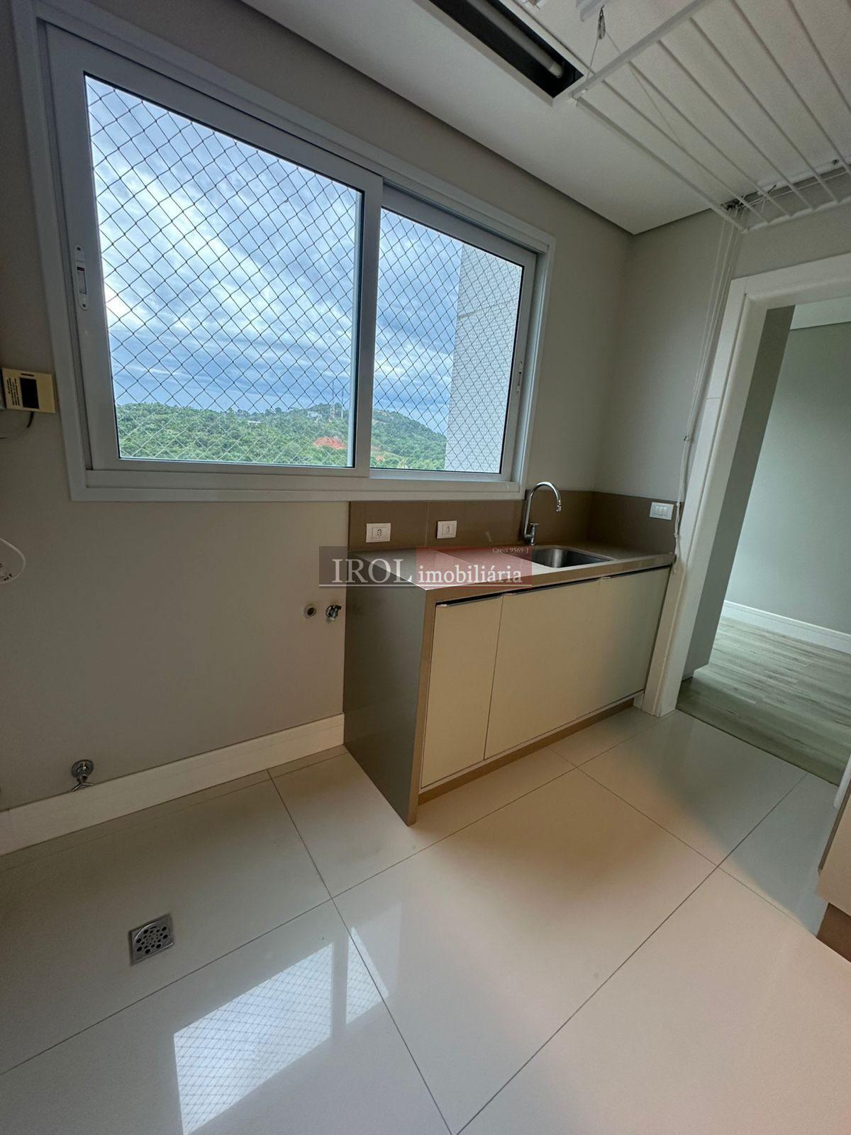 Apartamento à venda com 4 quartos, 206m² - Foto 10