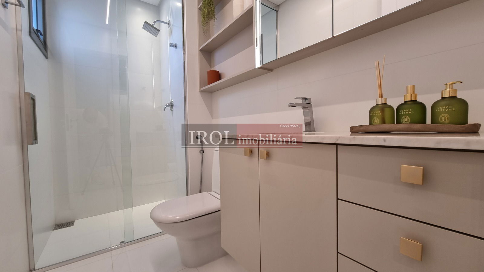 Apartamento à venda com 4 quartos, 182m² - Foto 10