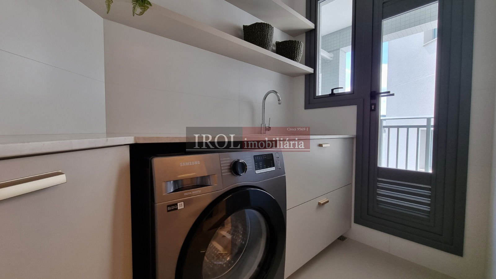 Apartamento à venda com 4 quartos, 182m² - Foto 4