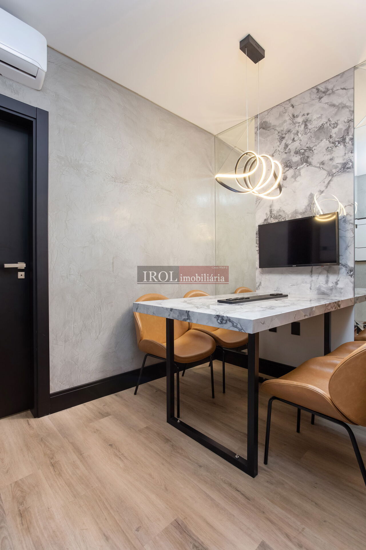 Apartamento à venda com 3 quartos, 16293m² - Foto 4