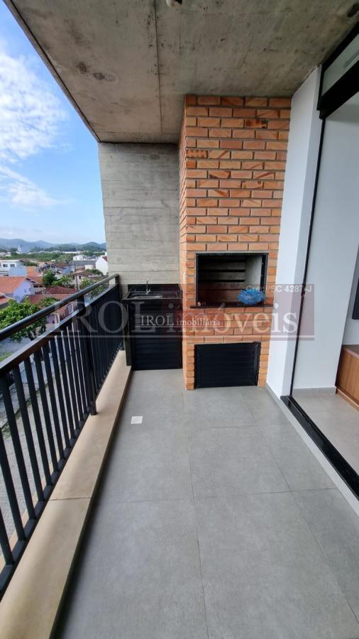 Apartamento à venda com 2 quartos, 76m² - Foto 3