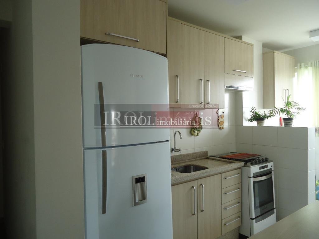 Apartamento à venda com 2 quartos, 62m² - Foto 20