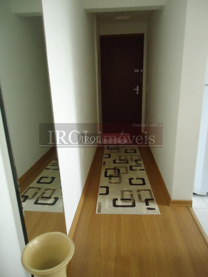 Apartamento à venda com 2 quartos, 62m² - Foto 14