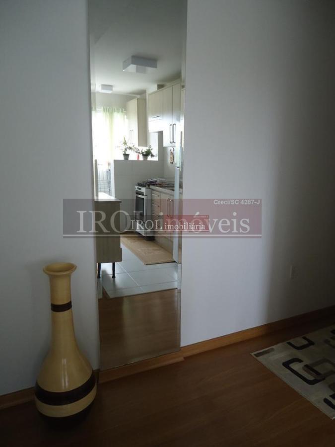 Apartamento à venda com 2 quartos, 62m² - Foto 15