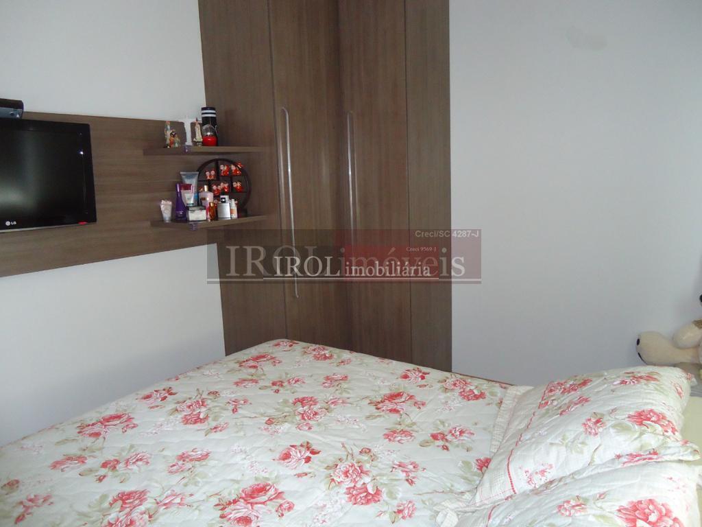 Apartamento à venda com 2 quartos, 62m² - Foto 7