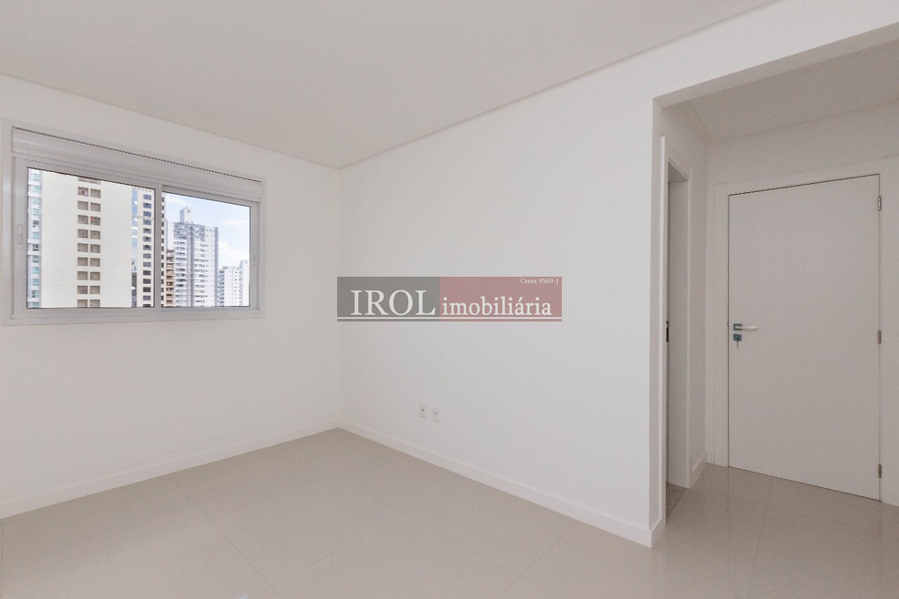 Apartamento à venda com 4 quartos, 150m² - Foto 41