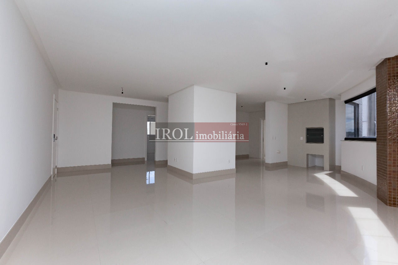 Apartamento à venda com 4 quartos, 150m² - Foto 27