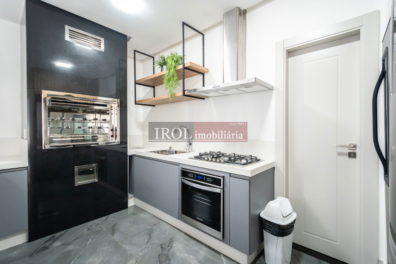 Apartamento à venda com 4 quartos, 170m² - Foto 15