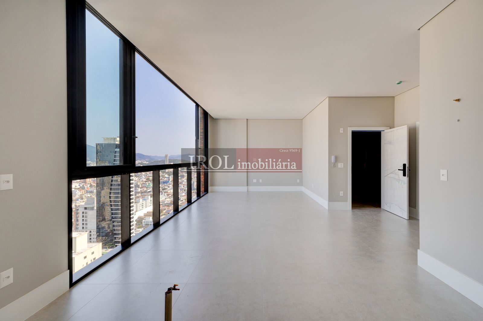 Apartamento à venda com 4 quartos, 135m² - Foto 40