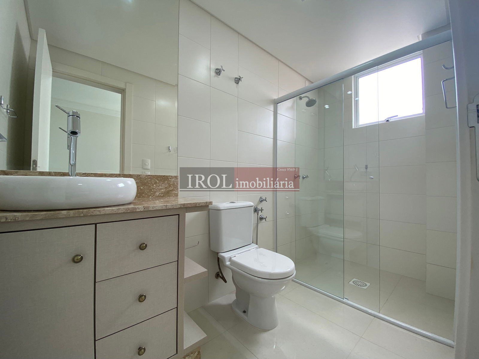 Apartamento à venda com 4 quartos, 156m² - Foto 15