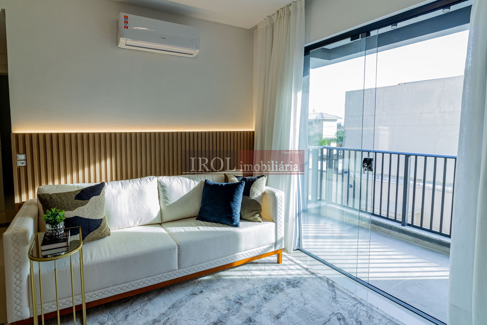 Apartamento à venda com 2 quartos, 66m² - Foto 1