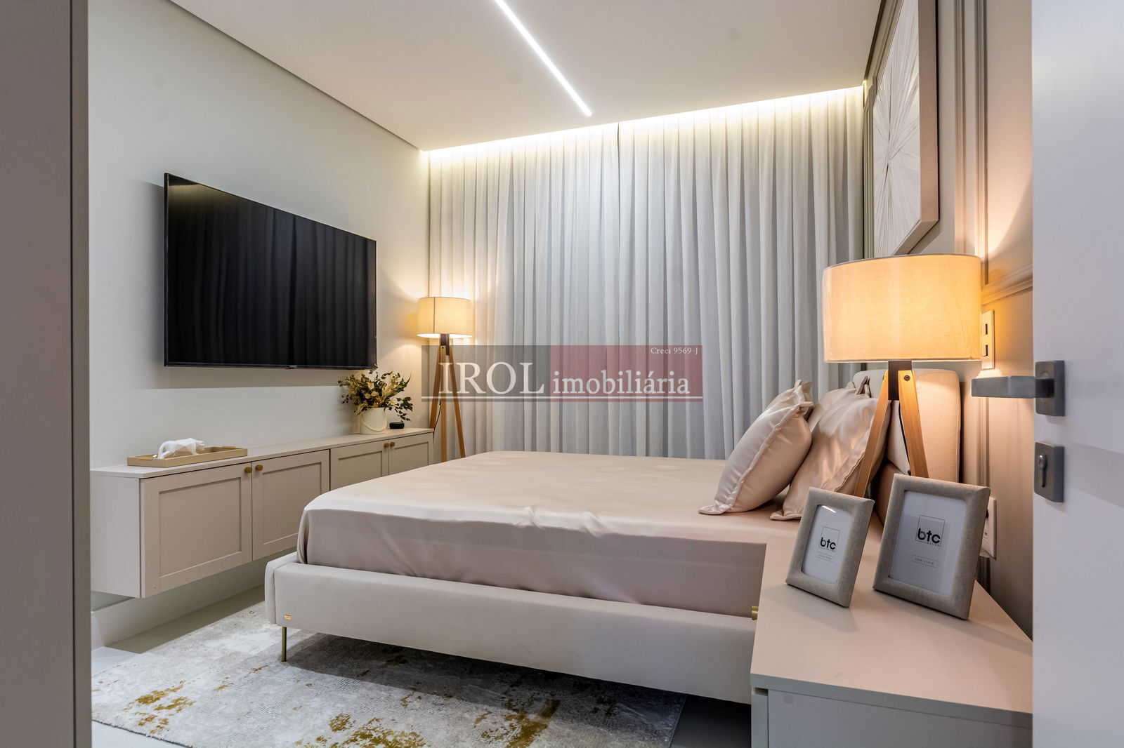 Apartamento à venda com 4 quartos, 137m² - Foto 42