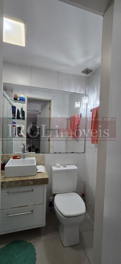 Apartamento à venda com 2 quartos, 55m² - Foto 17