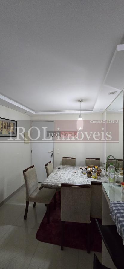 Apartamento à venda com 2 quartos, 55m² - Foto 10