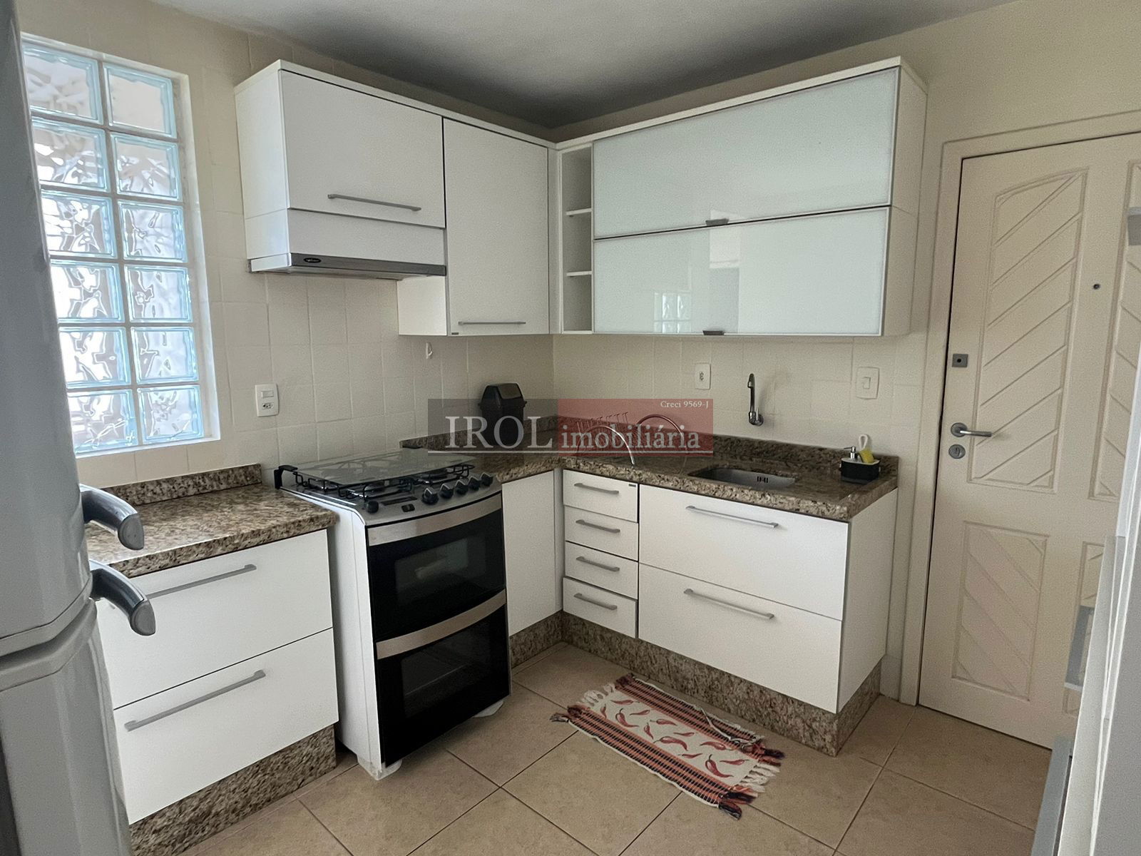 Apartamento para alugar com 3 quartos, 1m² - Foto 4