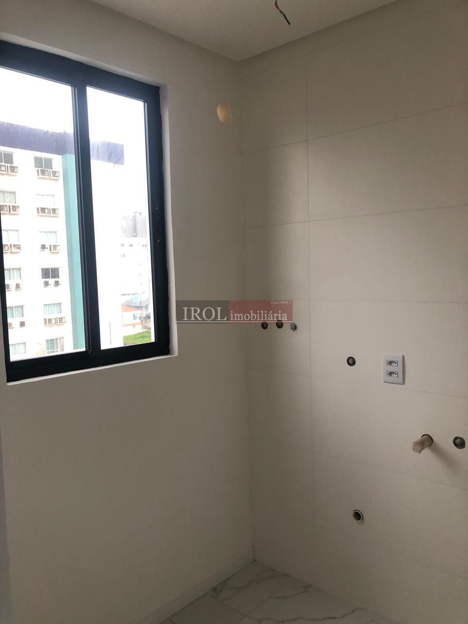 Apartamento à venda com 3 quartos, 97m² - Foto 18