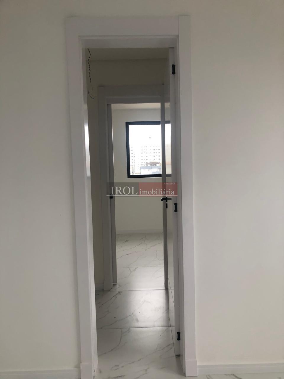 Apartamento à venda com 3 quartos, 97m² - Foto 15