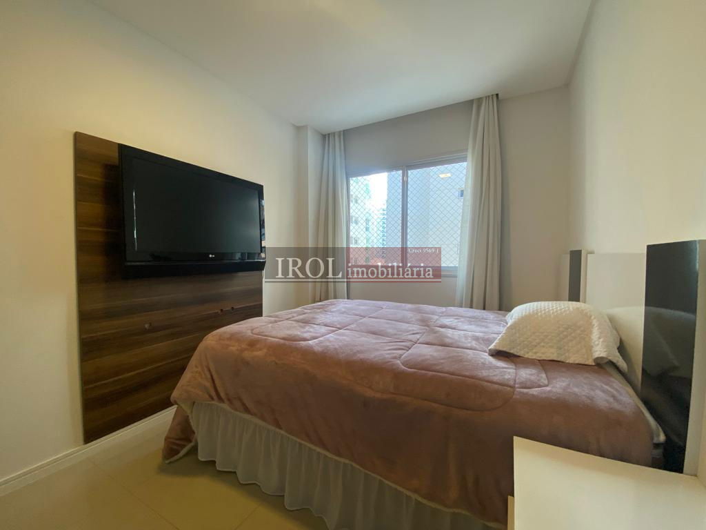 Apartamento à venda com 3 quartos, 110m² - Foto 12