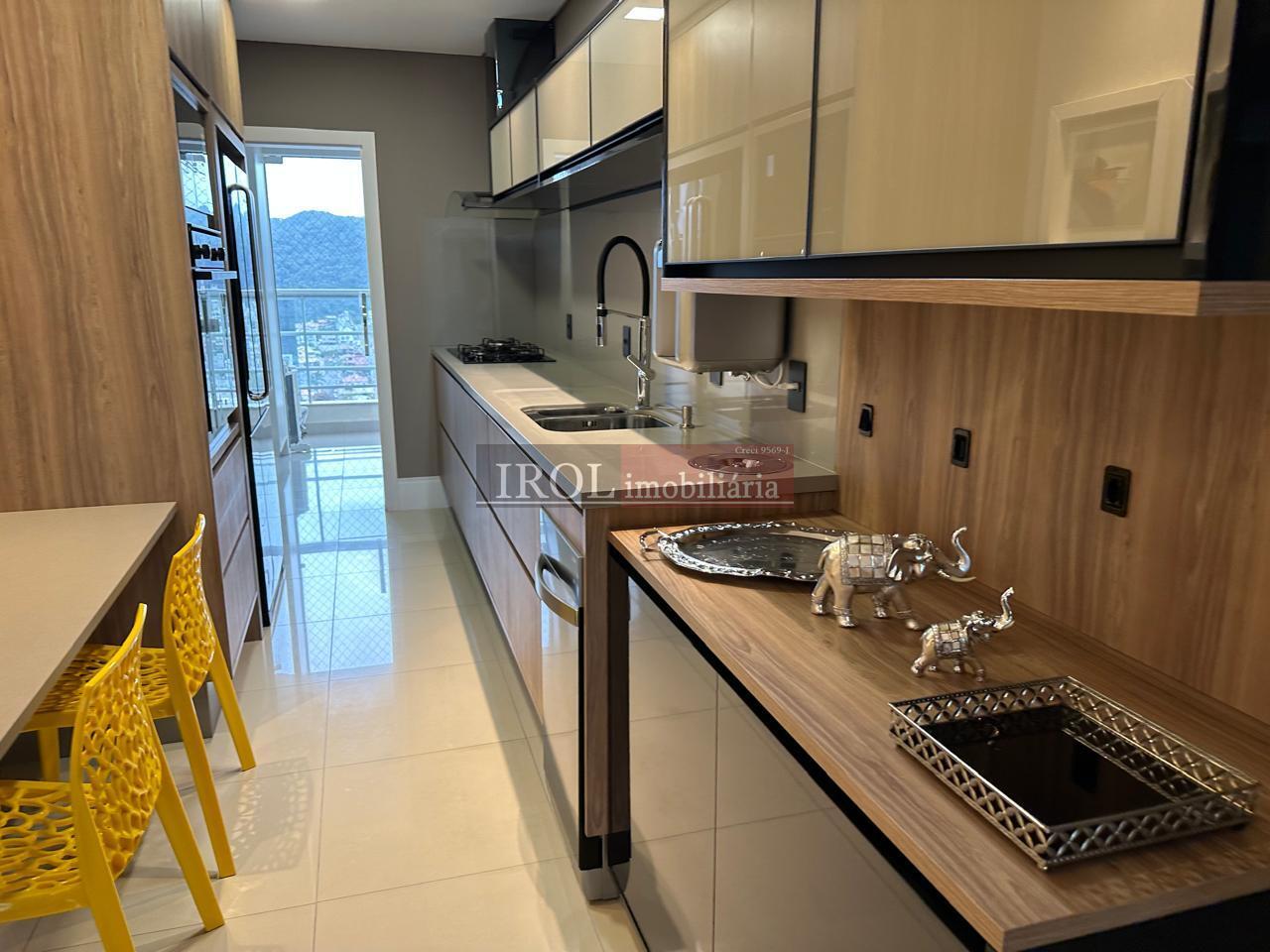 Apartamento à venda com 3 quartos, 133m² - Foto 5