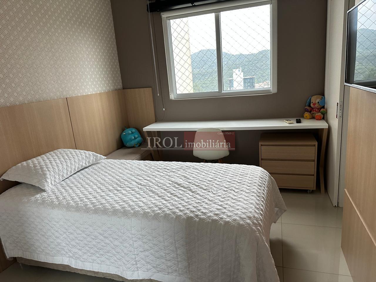 Apartamento à venda com 3 quartos, 133m² - Foto 7