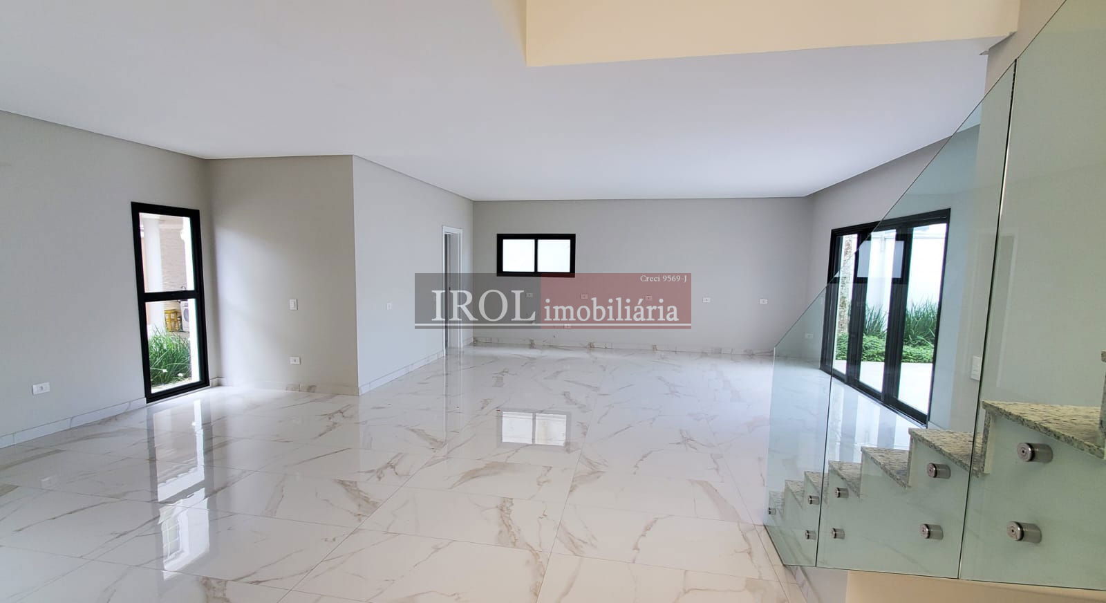 Casa à venda com 4 quartos, 250m² - Foto 13