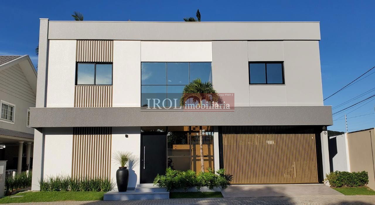 Casa à venda com 4 quartos, 250m² - Foto 6