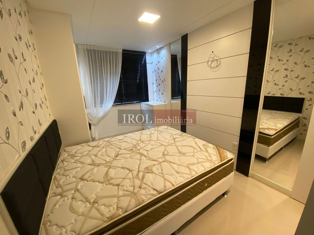 Apartamento à venda com 4 quartos, 208m² - Foto 20