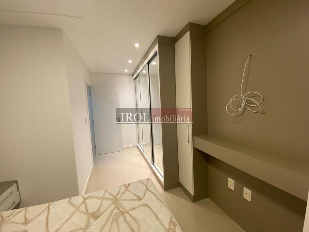 Apartamento à venda com 4 quartos, 208m² - Foto 29