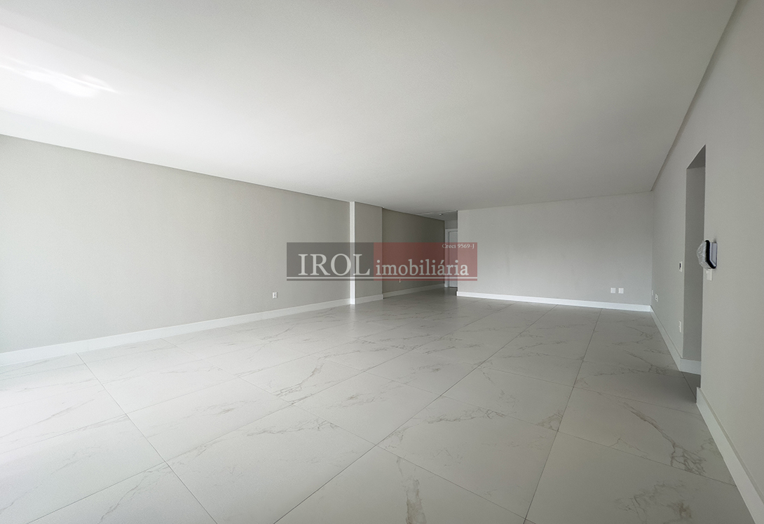 Apartamento à venda com 4 quartos, 179m² - Foto 32