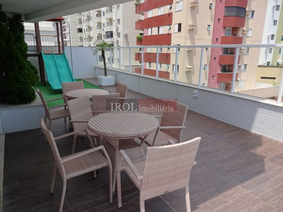 Apartamento à venda com 3 quartos, 132m² - Foto 12