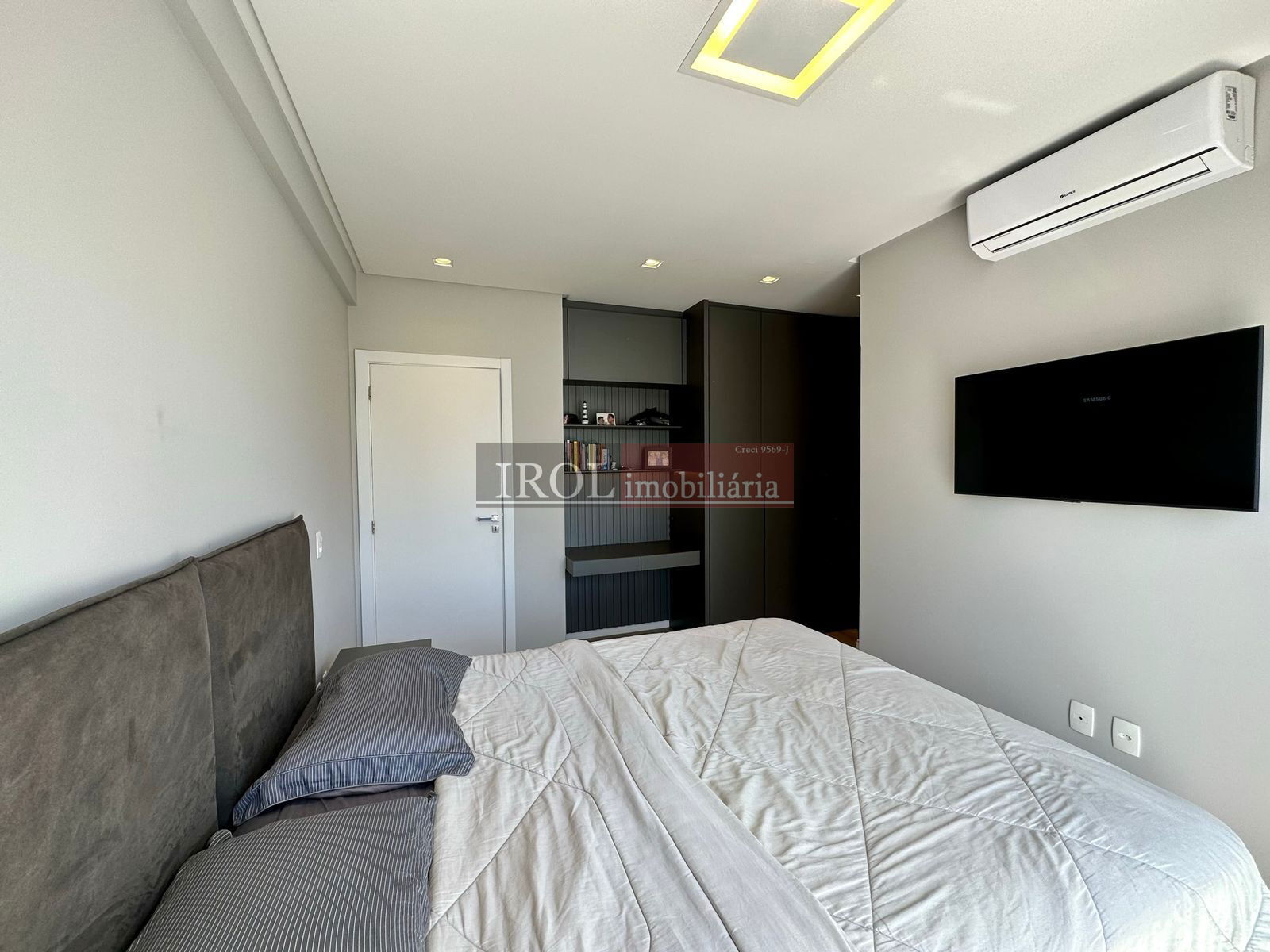 Cobertura à venda com 4 quartos, 240m² - Foto 12